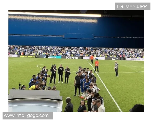 布莱顿球员阿亚里女友怀孕她是库卢的姐姐引关注